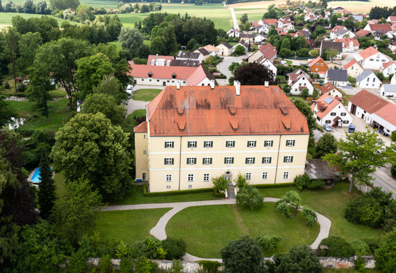 Schloss Unterweikertshofen, Germany
